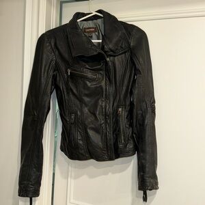 Danier Women's Sz 2XS Luxury Moto Jacket Full Zip Pockets
